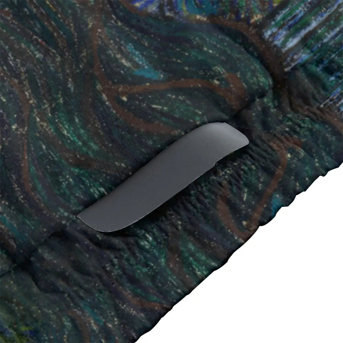 Close-up of secure non-slip rubber hem on van Gogh cycling jersey maintaining position during ride