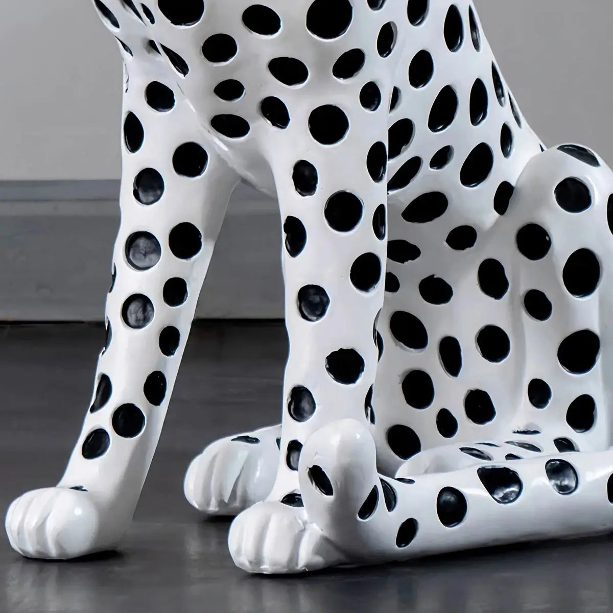 White Leopard Side Table legs and base structure detail